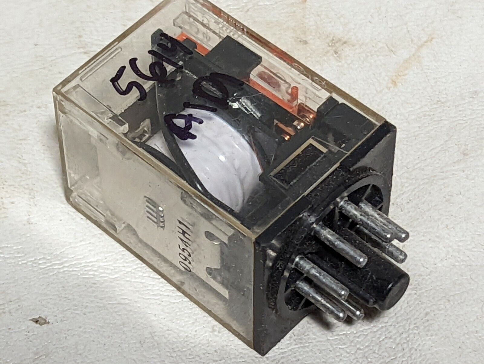 Omron MK2P-S relay, contact: 240VAC/38VDC 10A res., 250VAC 7A gen.