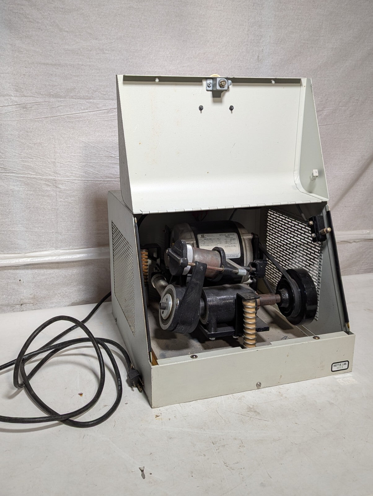 Spex Mixer / Mill, Resembles 8000M Model, with Emerson S60AAW-6118 Motor