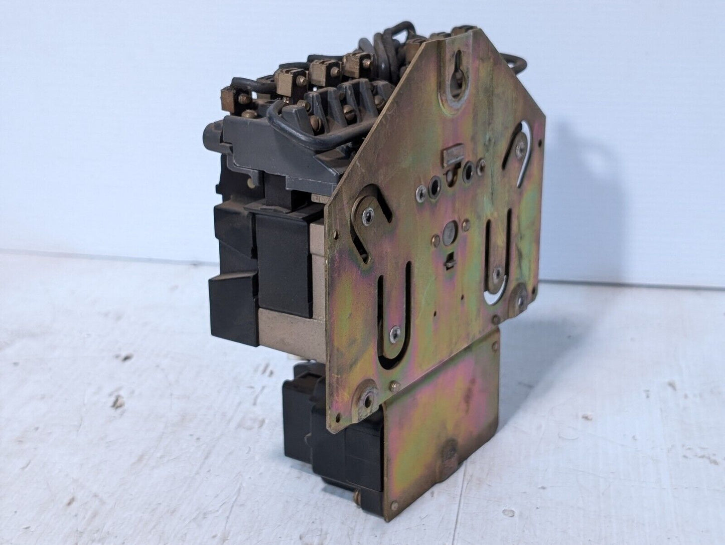 Allen-Bradley Reversing Motor Starter with 70A86 coils, NEMA 1? - Free Shipping