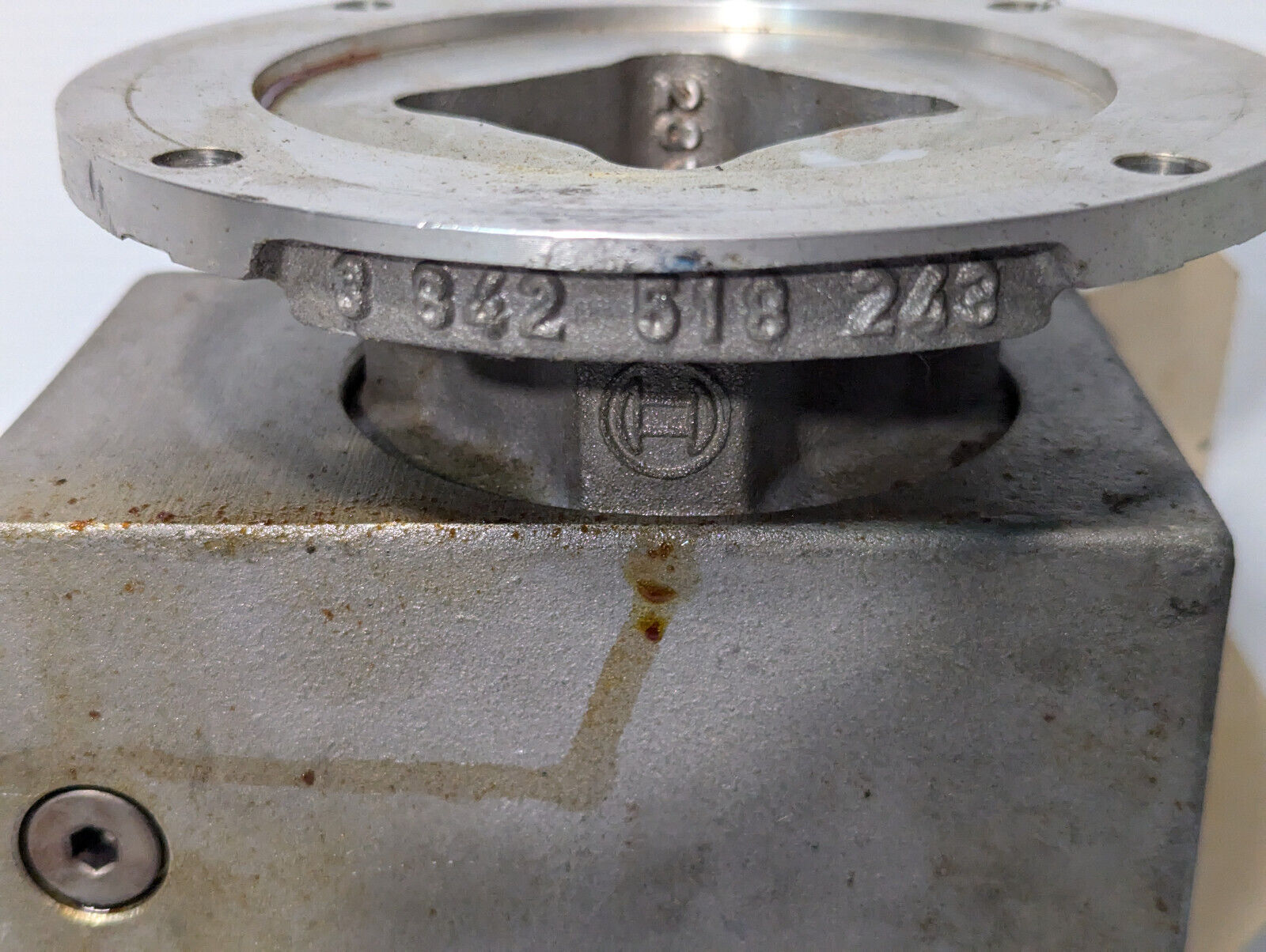 Bosch 3-842-519-115 Gear Box, 1700rpm, 5.7Nm -Made in Germany- Free Shipping