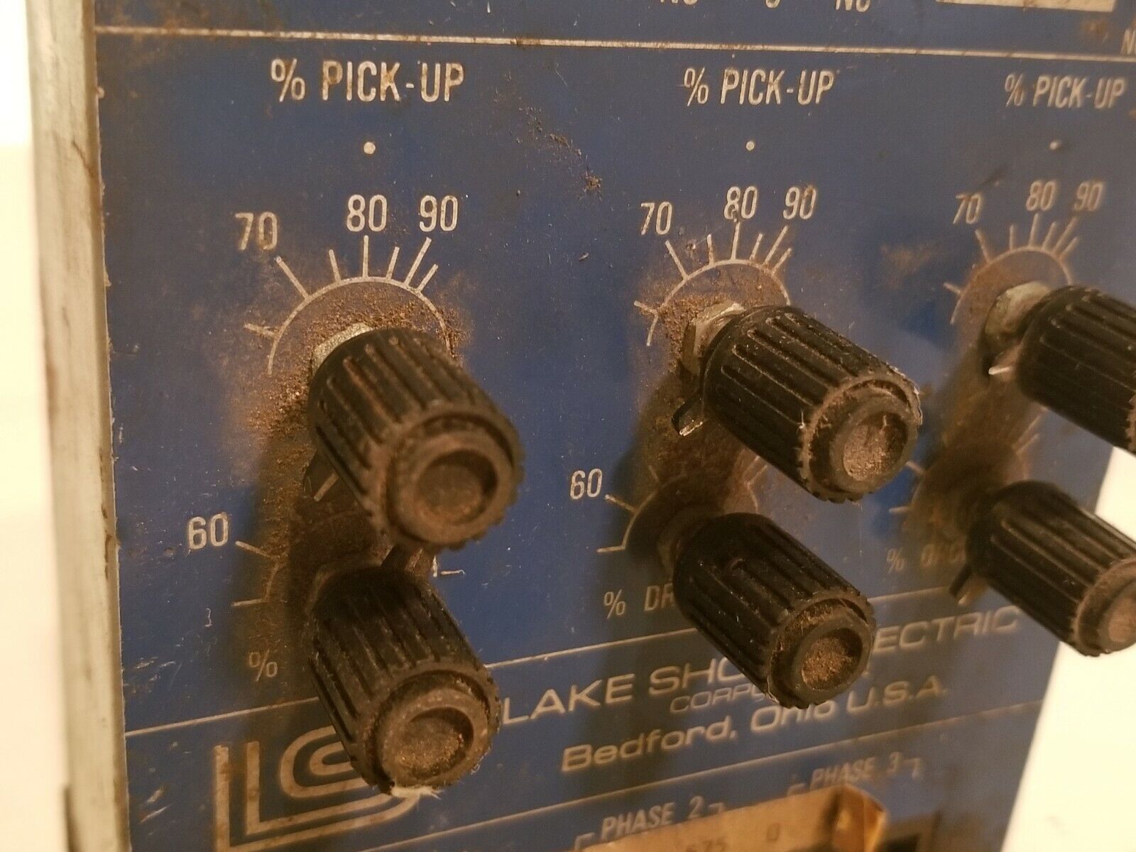 Lake Shore Electric Close-Differential Voltage Sensing Relay