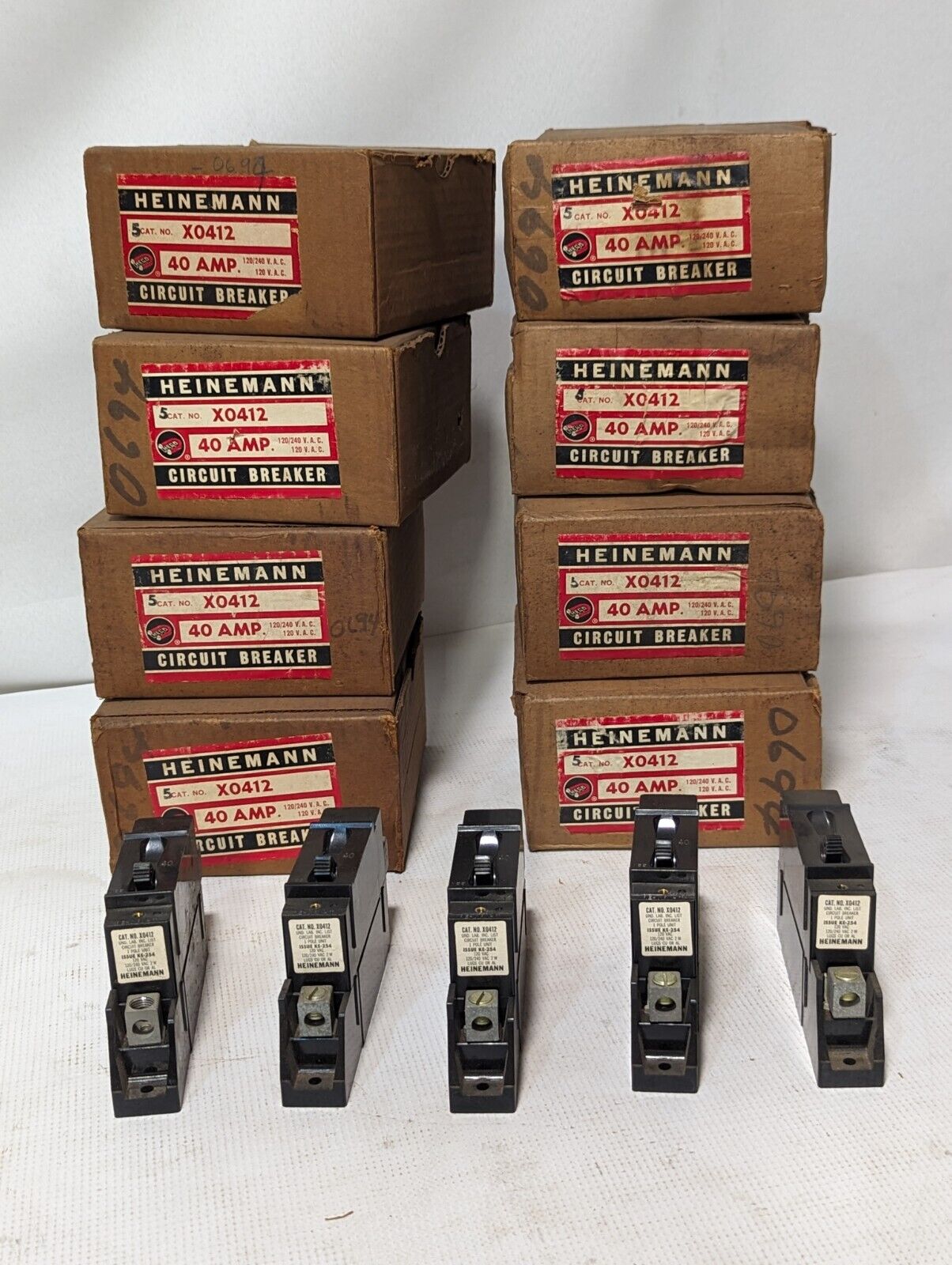Lot of 6 Heinemann X0412 Circuit Breaker, 40A 1P 120/240VAC - Free Shipping