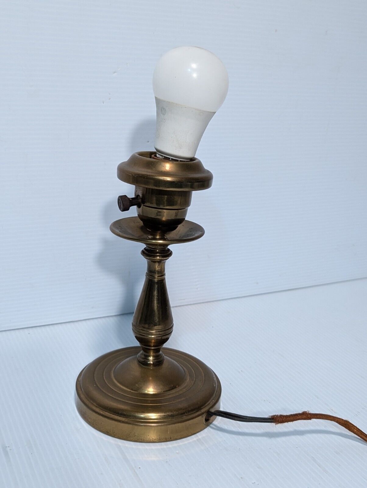 Vintage Mid Century Brass Stiffle Table Lamp 9X5 In - Free Shipping