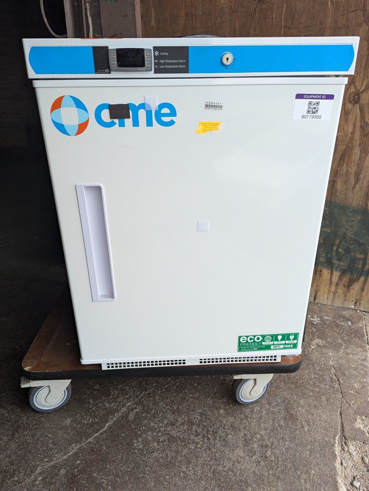 CME CMEB-FRZ-4PT-2-ADA-HCF Undercounter & Mid-Size Laboratory Refrig & Freezer