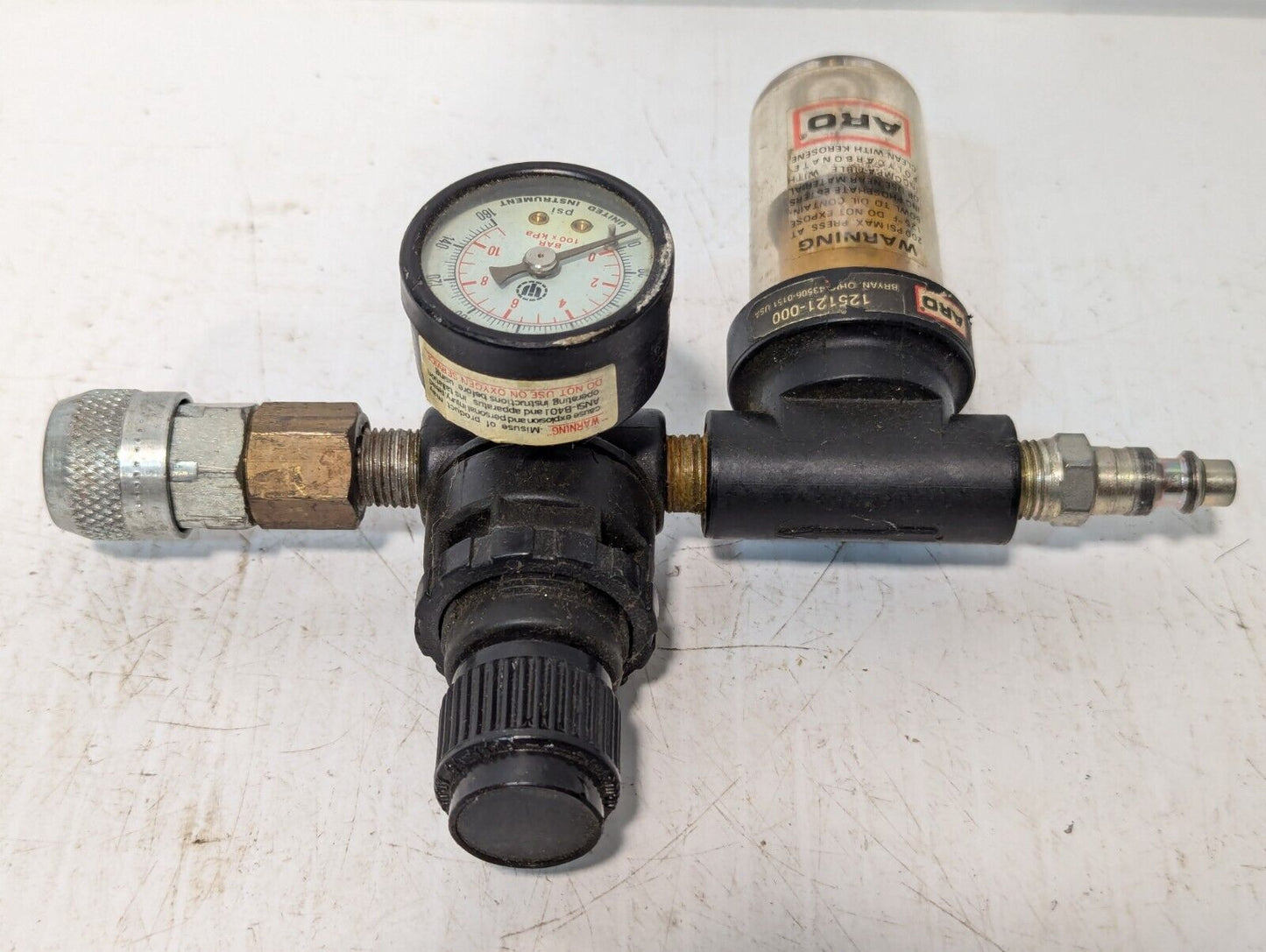 ARO Pneumatic Regulator w/ Pressure Gauge, 200 PSI MAX 125 F - Free Shipping