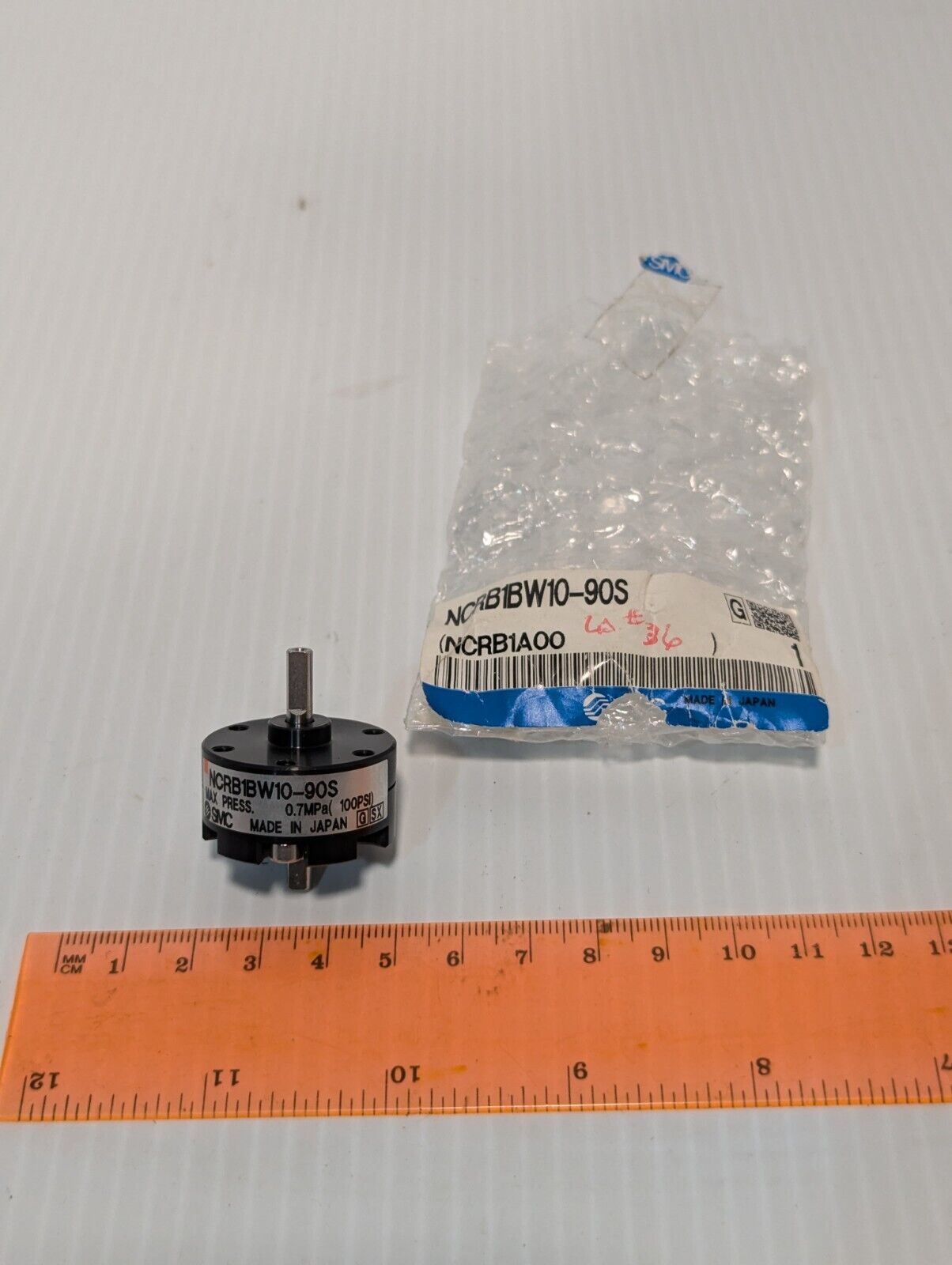 SMC NCRB1BW10-90S Rotatory Actuator, 10mm Bore, 90 deg - Free Shipping