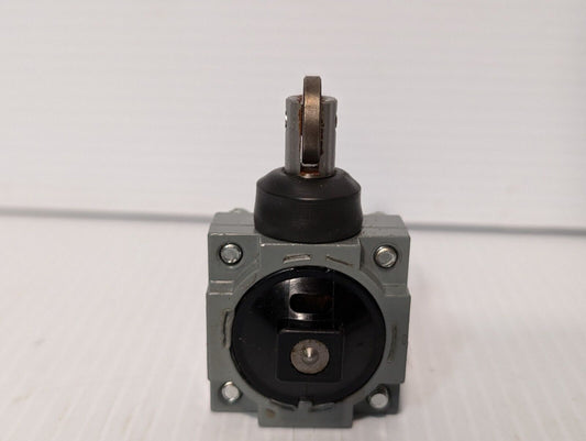 Square D Operating Head, Type: F, 9007 Ser. A, Pretravel: 08