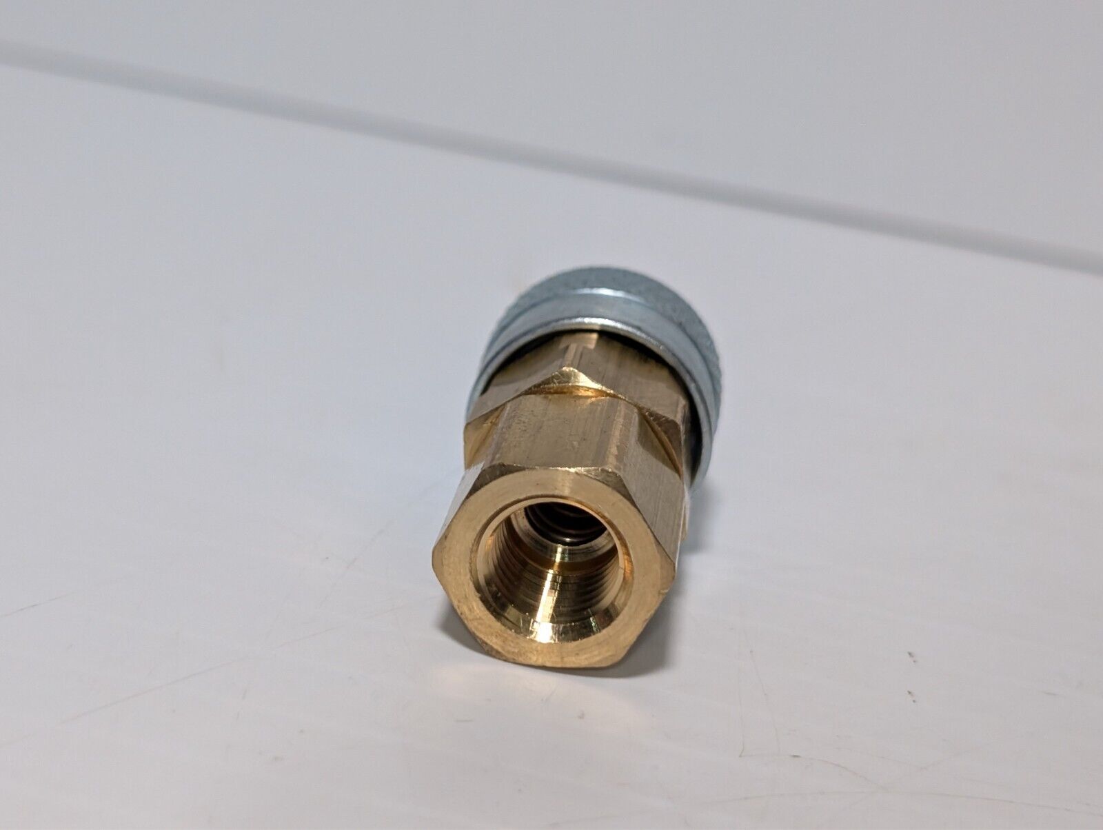 (24) ARO 210-3003 Air Hose Fittings 1/4" NPT Automatic Coupler Quick Connect