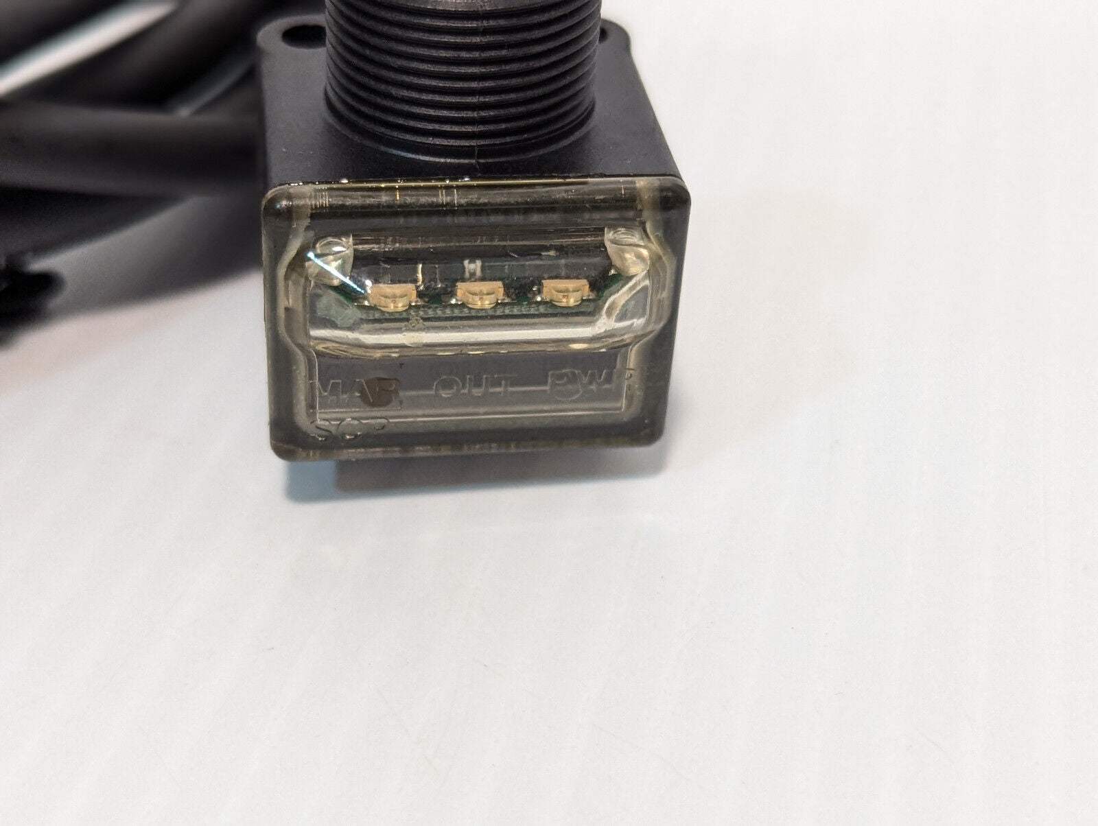 Allen Bradley 42EF-R9SCB-A2 RightSight Photo Switch, Trans. Beam Receiver, 20m