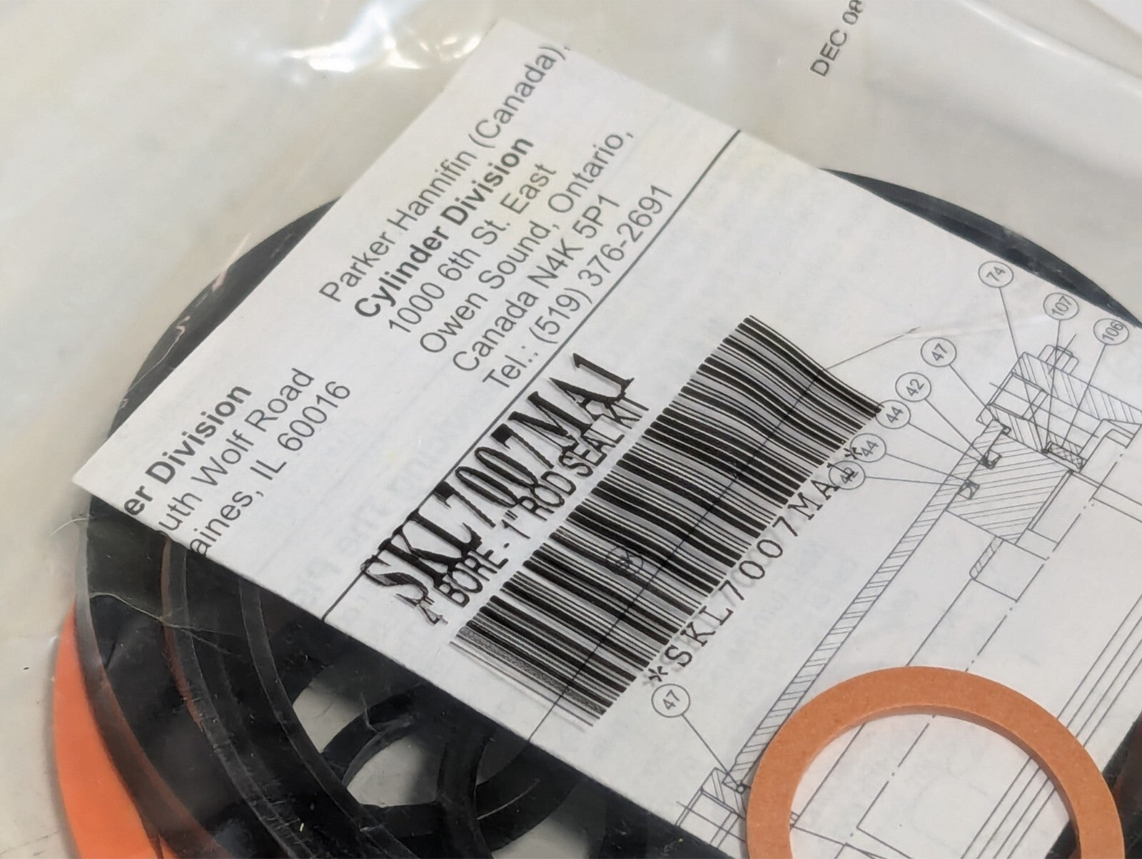 (3) Parker SKL7007MA1 Seal kit 4" Bore 1" Rod