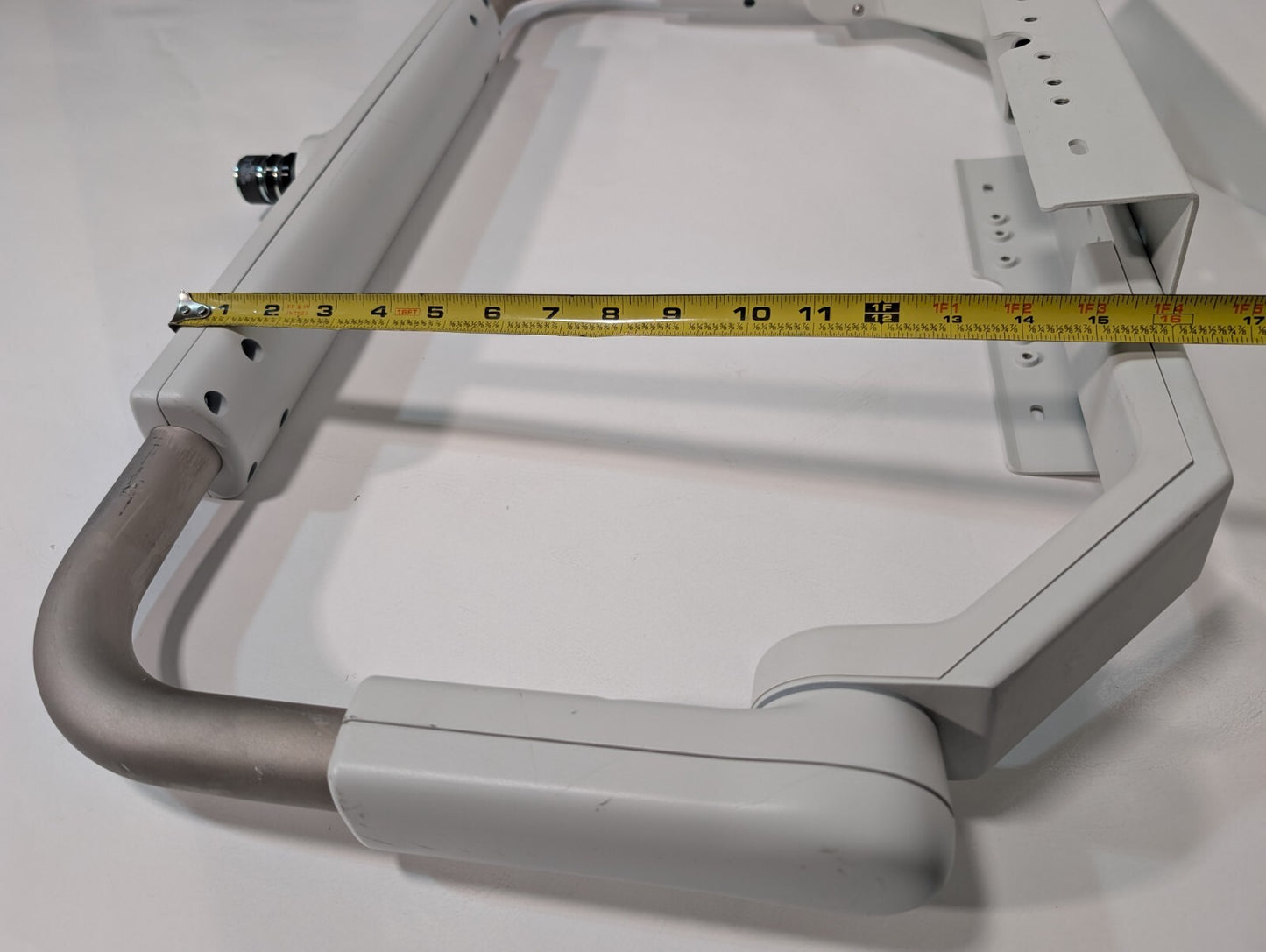 Stryker 0682-400-049 Universal Flat Panel Yoke Surgical Navigation System