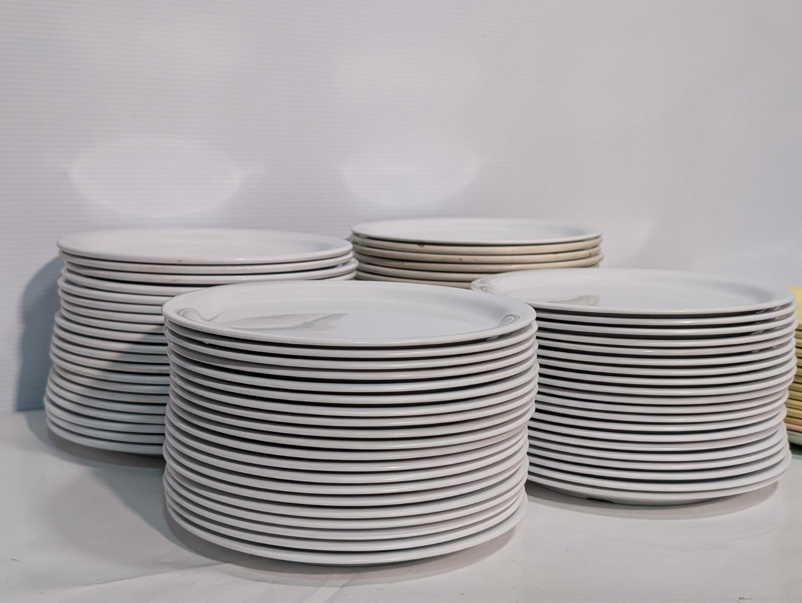 (100) 9" Melamine Dinner Plates White Carlisle KL200-02 Kingline Tan Dallas P-48