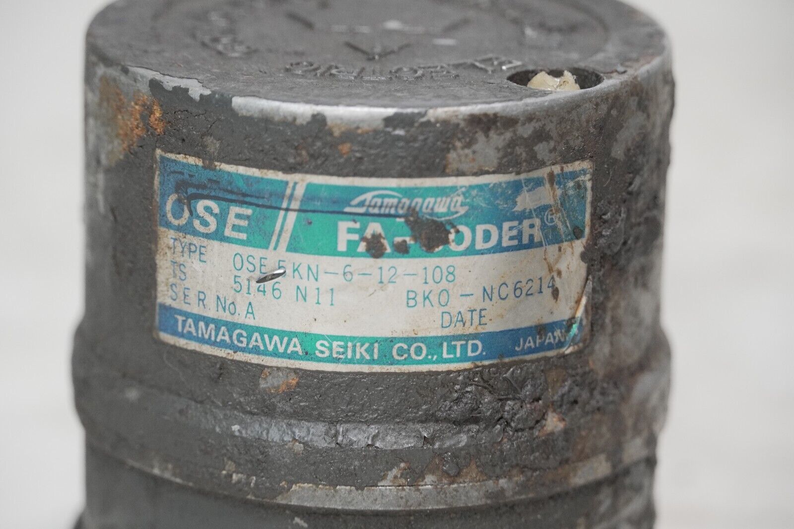 Lot of 16 rotary encoders: mostly Mitsubishi, Tamagawa OSE-5KN-6-12-108