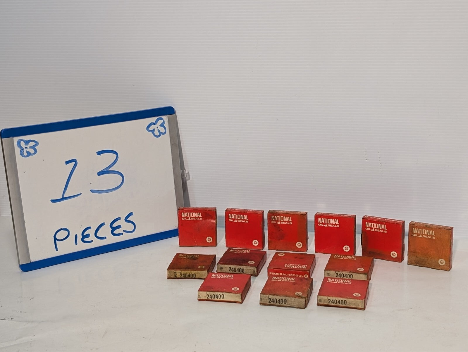 (1) National Oil Seals 240400 Oil Seal by Federal Mogul