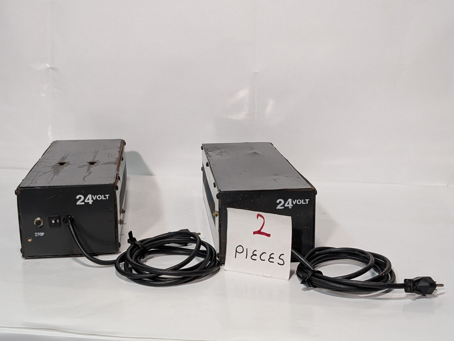 [1] Raymond SVR24251205/6 24 Volt GNB Pallet Pro Battery Charger