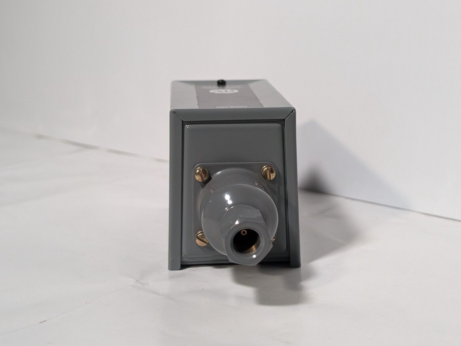 Allen Bradley Bulletin 836 Pressure Control, Enclosure Type 1, 150psi Max