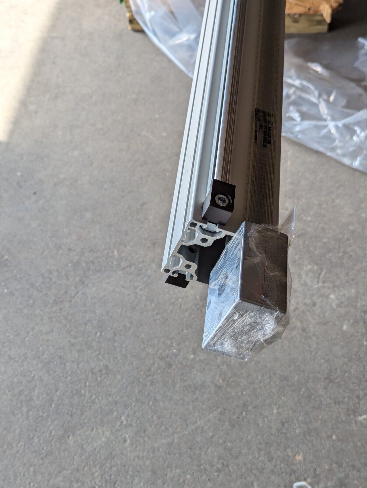 Macron 11237D01 Linear Rail Actuator 3040-13-000-1632 - Free Shipping+Returns