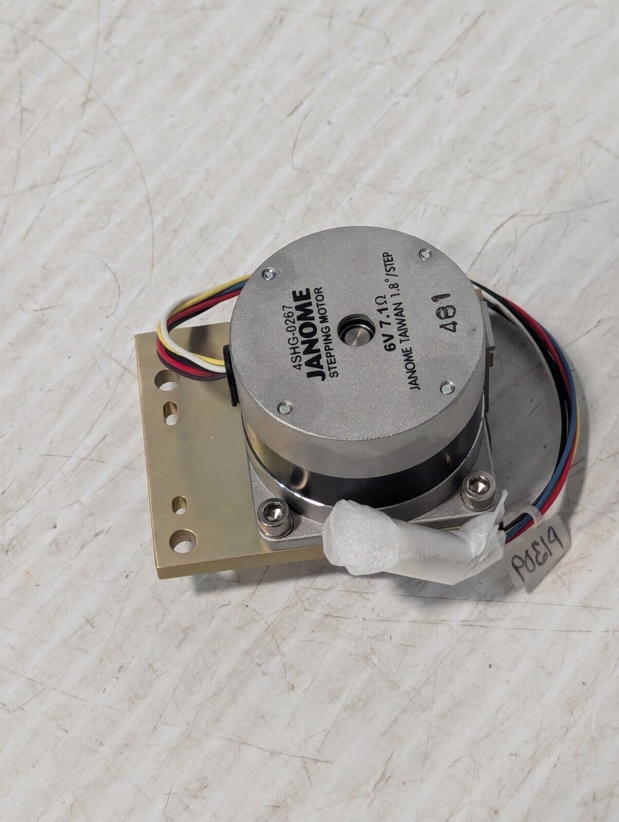 Janome 4SHG-0267 Stepper Motor, 1.8°/Step, 6V, 7.1 Ohm, 1/4" Shaft - Free Ship