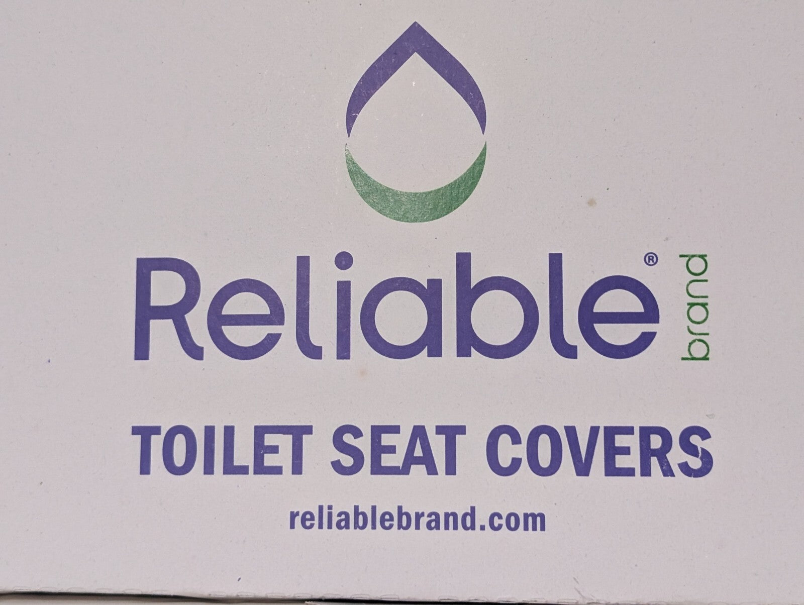 (4,500) Reliable 2255555 Toilet Seat Covers, Flushable Disposable Half-Fold
