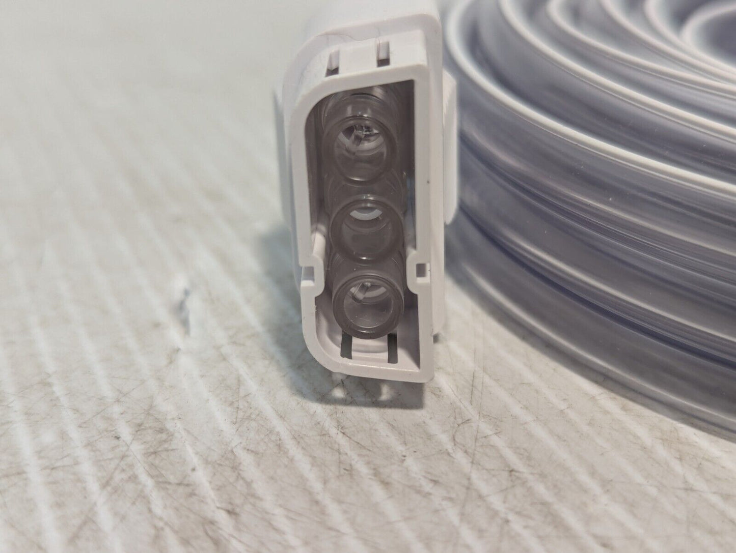 Kendall 9528 medical gas tubing with plugs as pictured, no box - Free Shipping