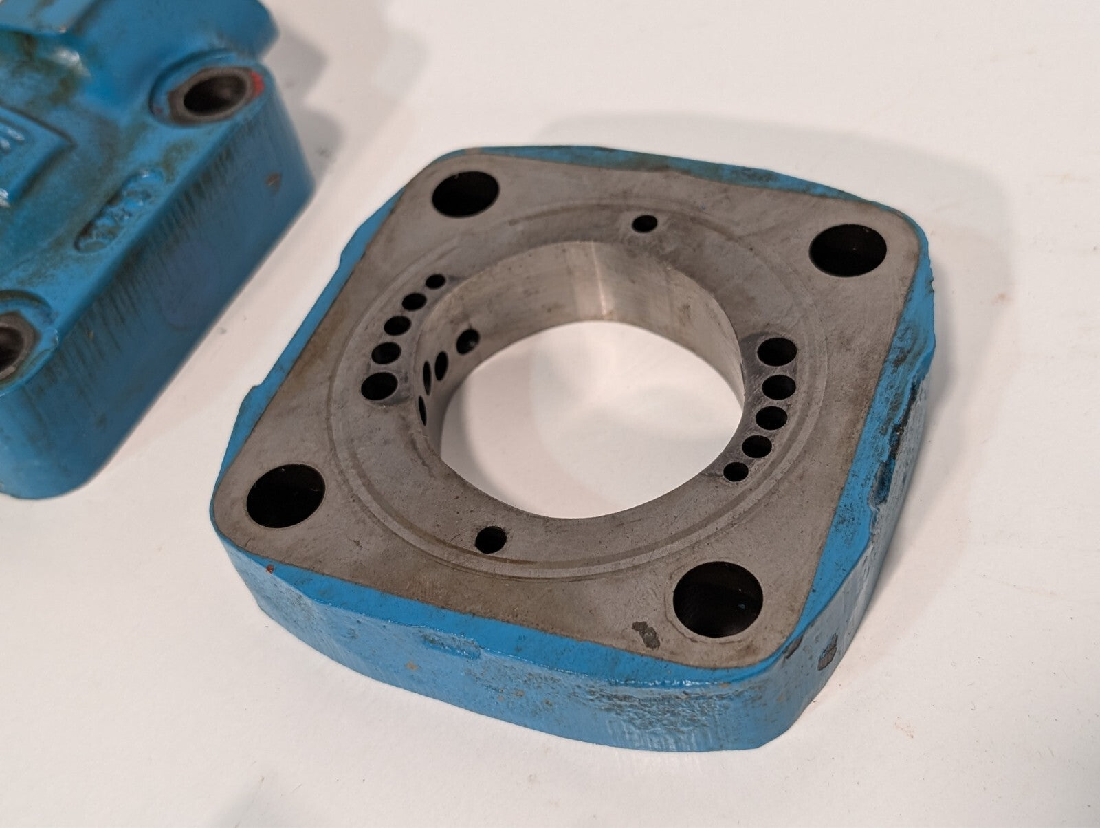 Vickers V20-1P9P-1A11 Vane Pump Assembly NOT GUARANTEED COMPLETE
