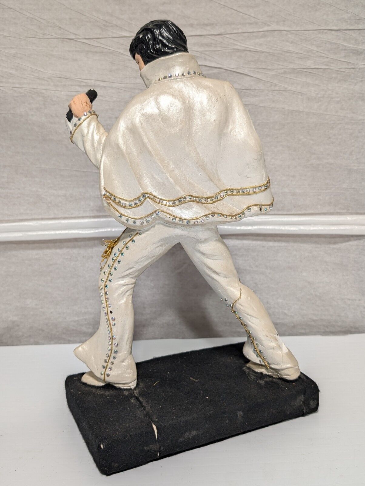 Vintage Elvis Presley Chalkware Plaster Hand painted Sequined Statue 8x14x5