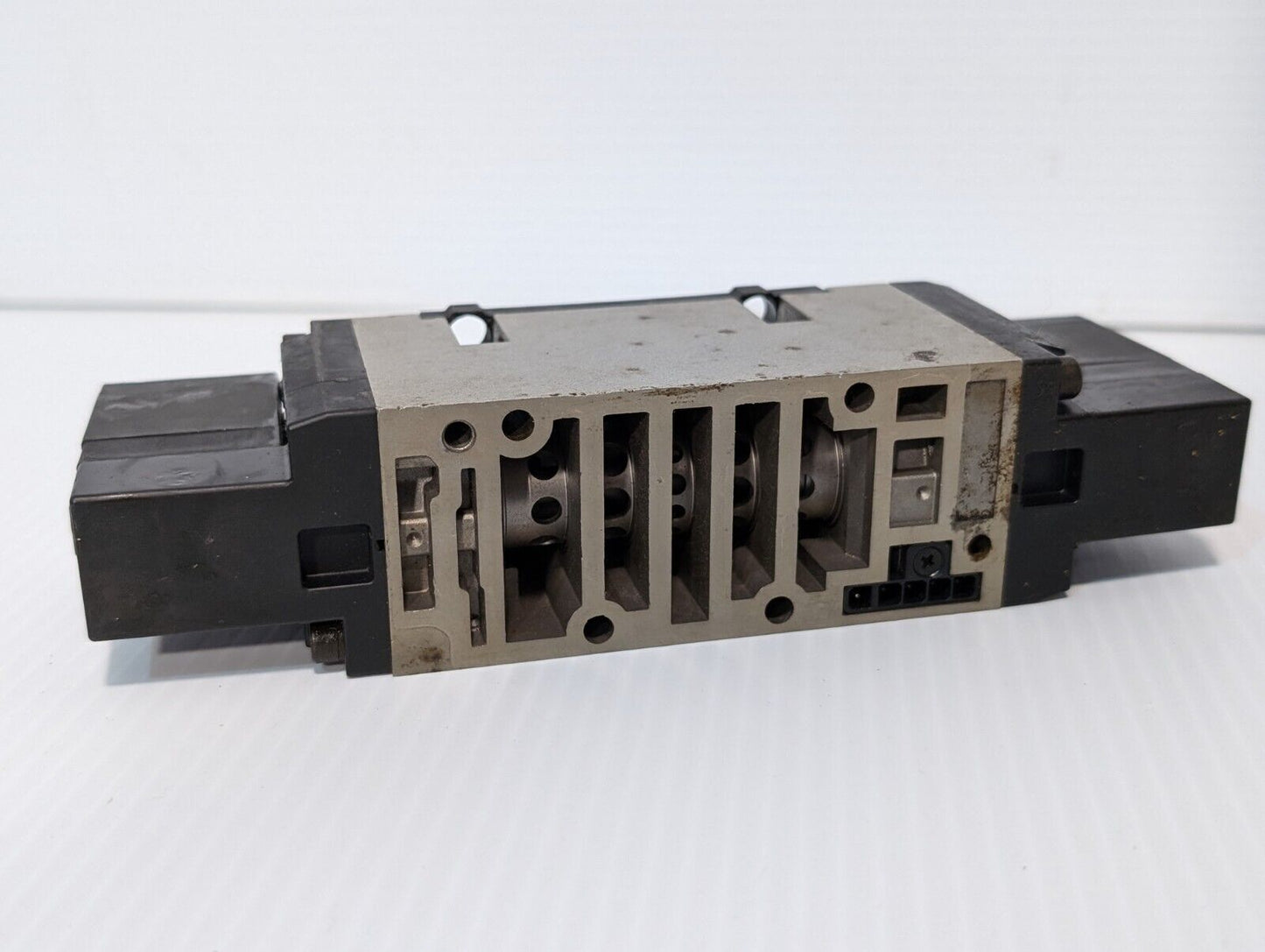 SMC NVFS4200-3F Pneumatic Solenoid Valve Supply Press. 0.1-1 MPa - Free Shipping