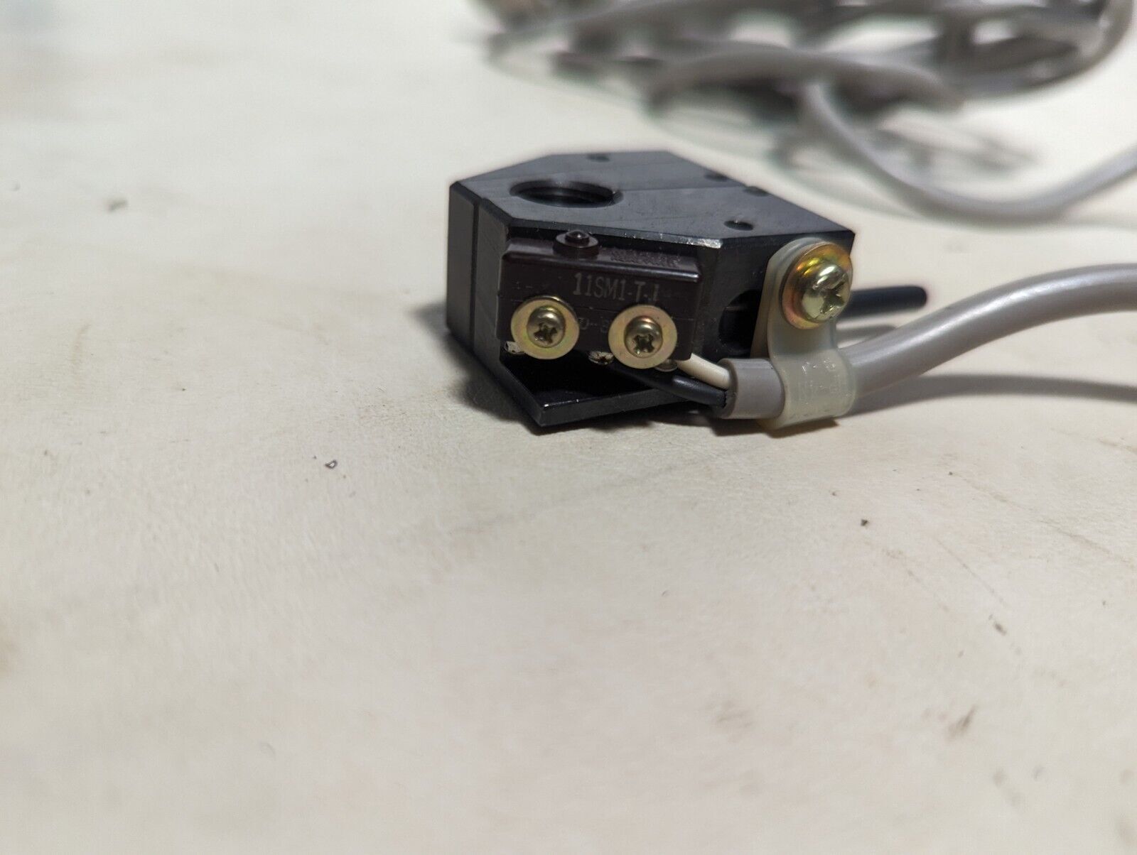 Yuasa NQS-005 remote quill switch for Bridgeport type milling machines