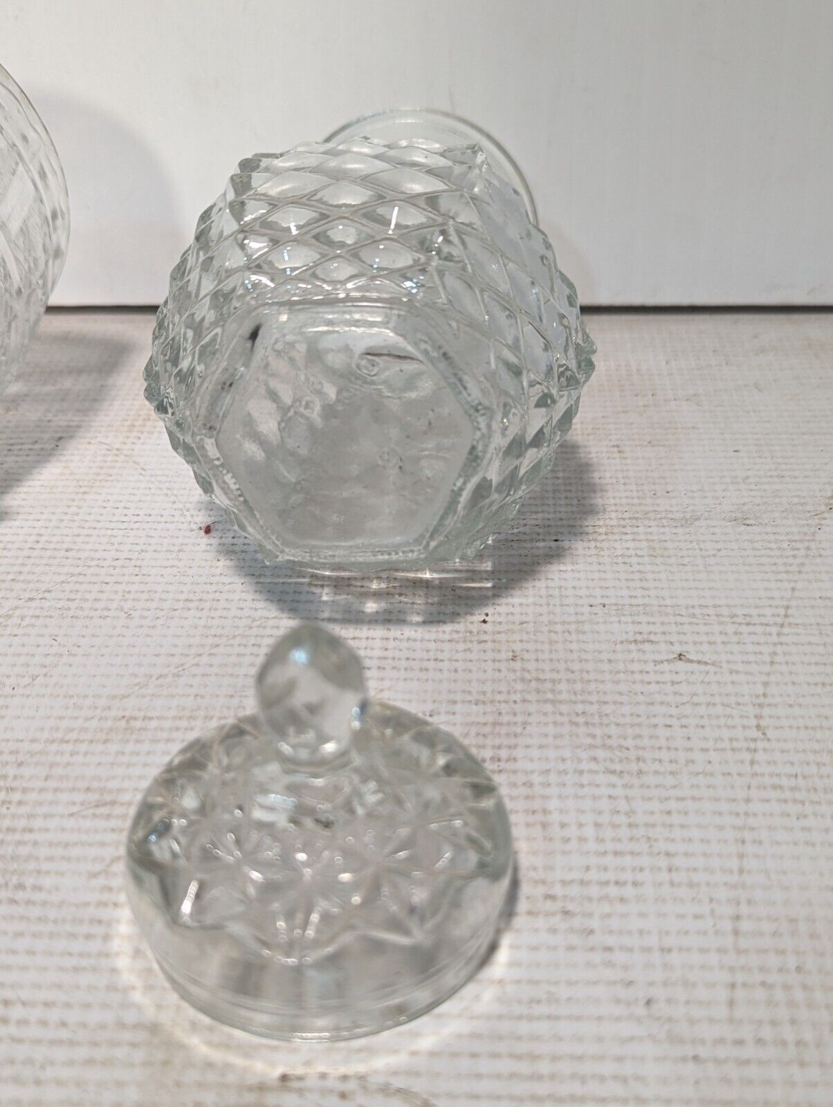 Vintage FTD 1980 Glass Pineapple Diamond Point Bulb Flower Vase - Free Shipping