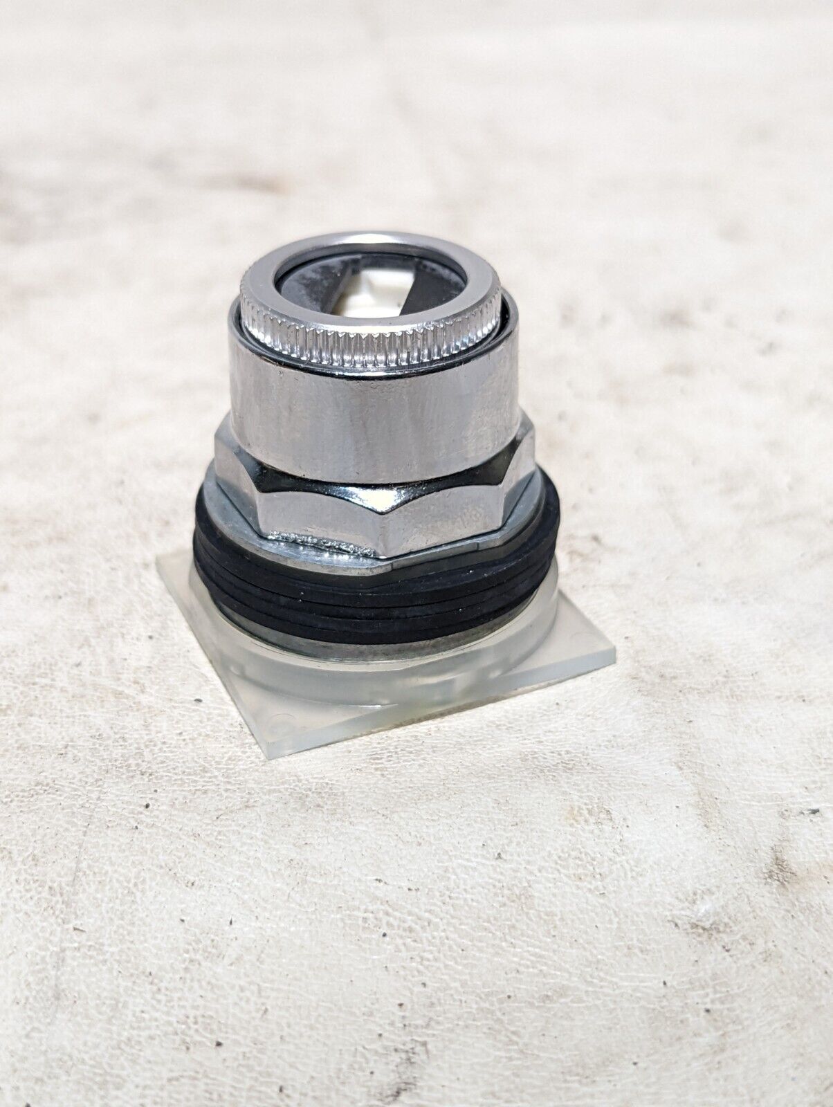 Square D 9001KS43 Selector Switch Without Knob CLASS 9001 TYPE KS43 SERIES K