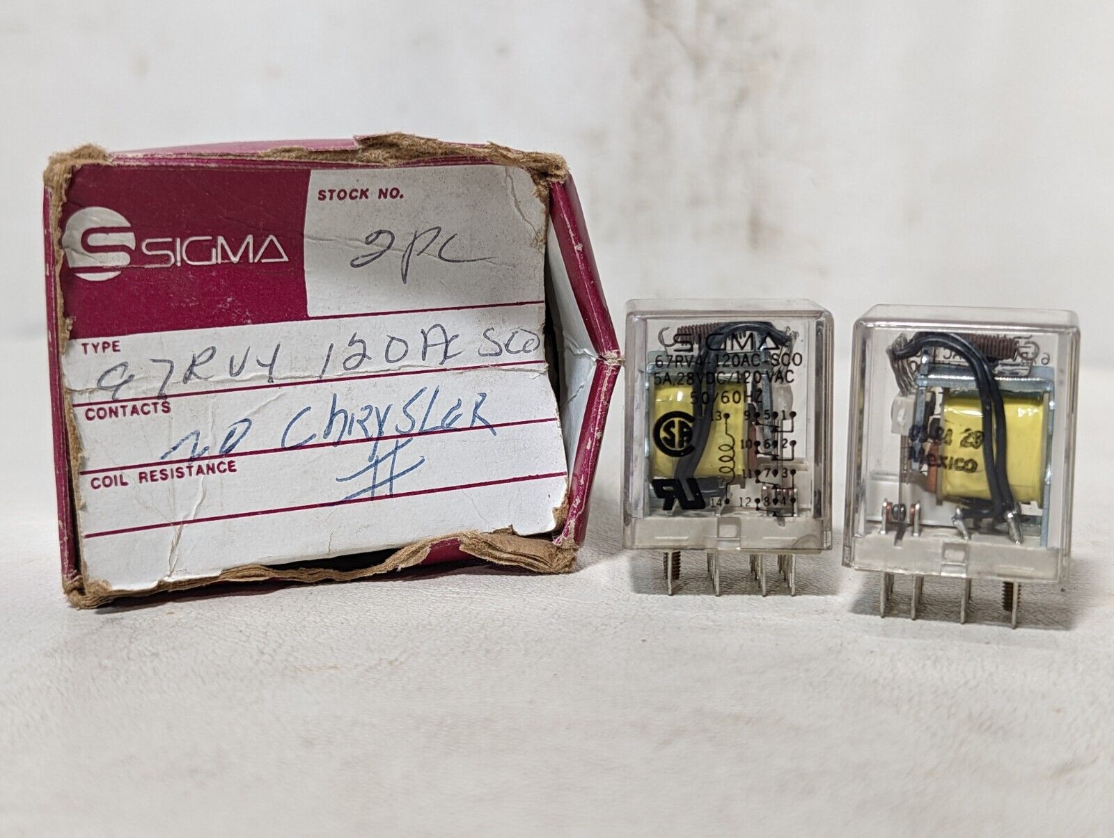 Lot of 2 SIGMA 67RV4-120AC-SCO relays, 5A, 28VDC/120VAC, 50/60Hz, 14 pins