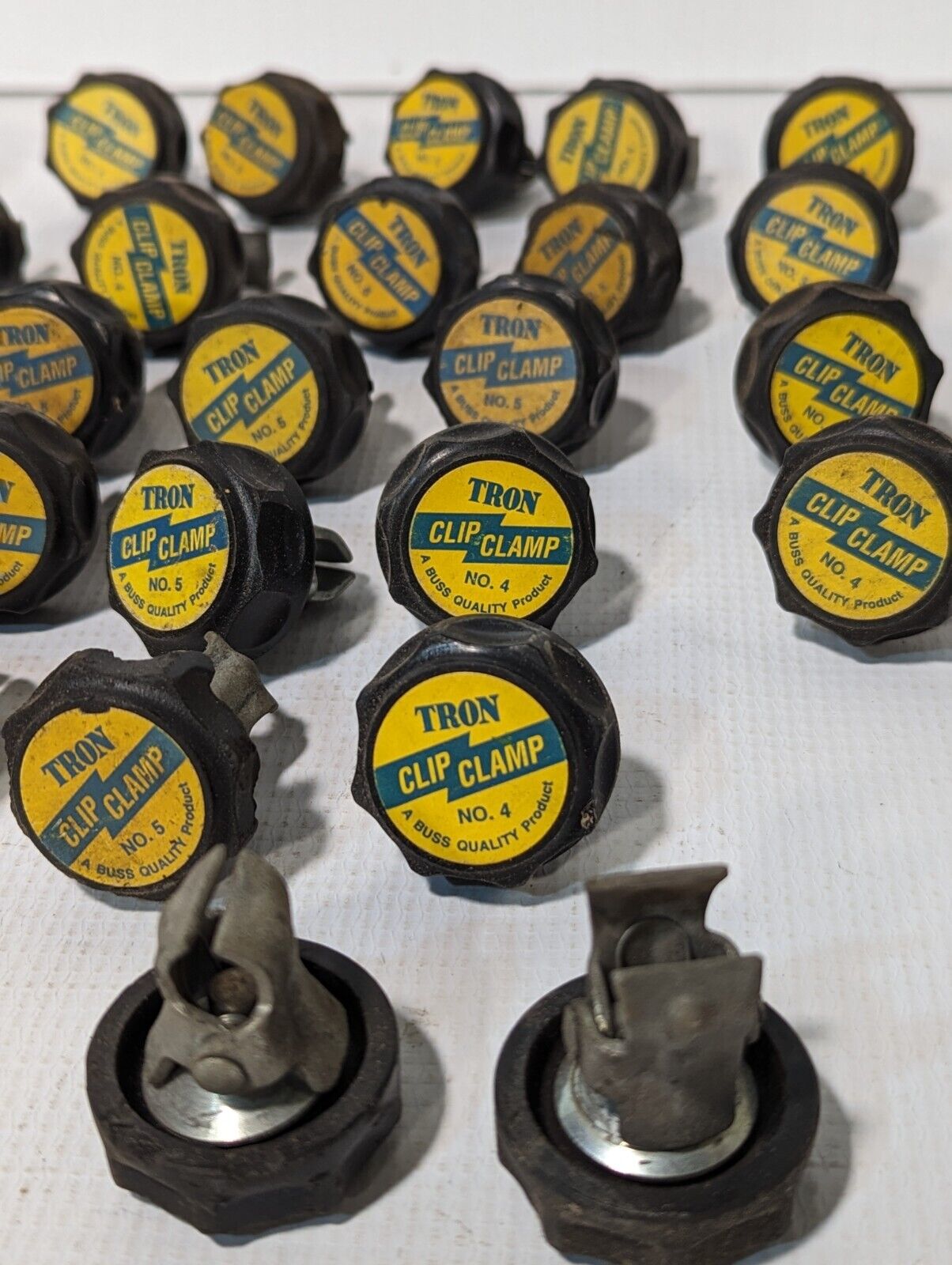 Lot of 31 Buss Tron Clip-Clamp fuses Nos. 4 and 5 - Free Shipping
