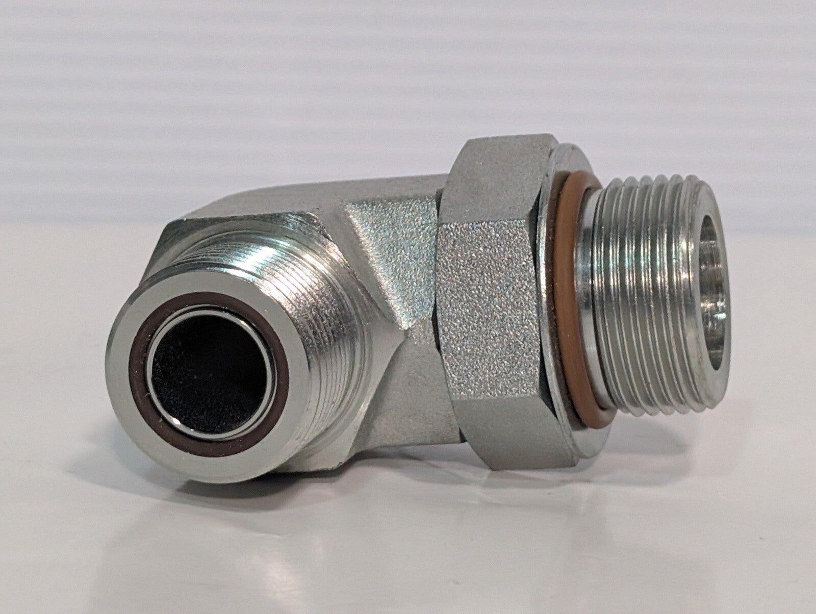 Sullair 02250152-544 Elbow Replacement Part 90, 1" SAE x 3/4" ORFS