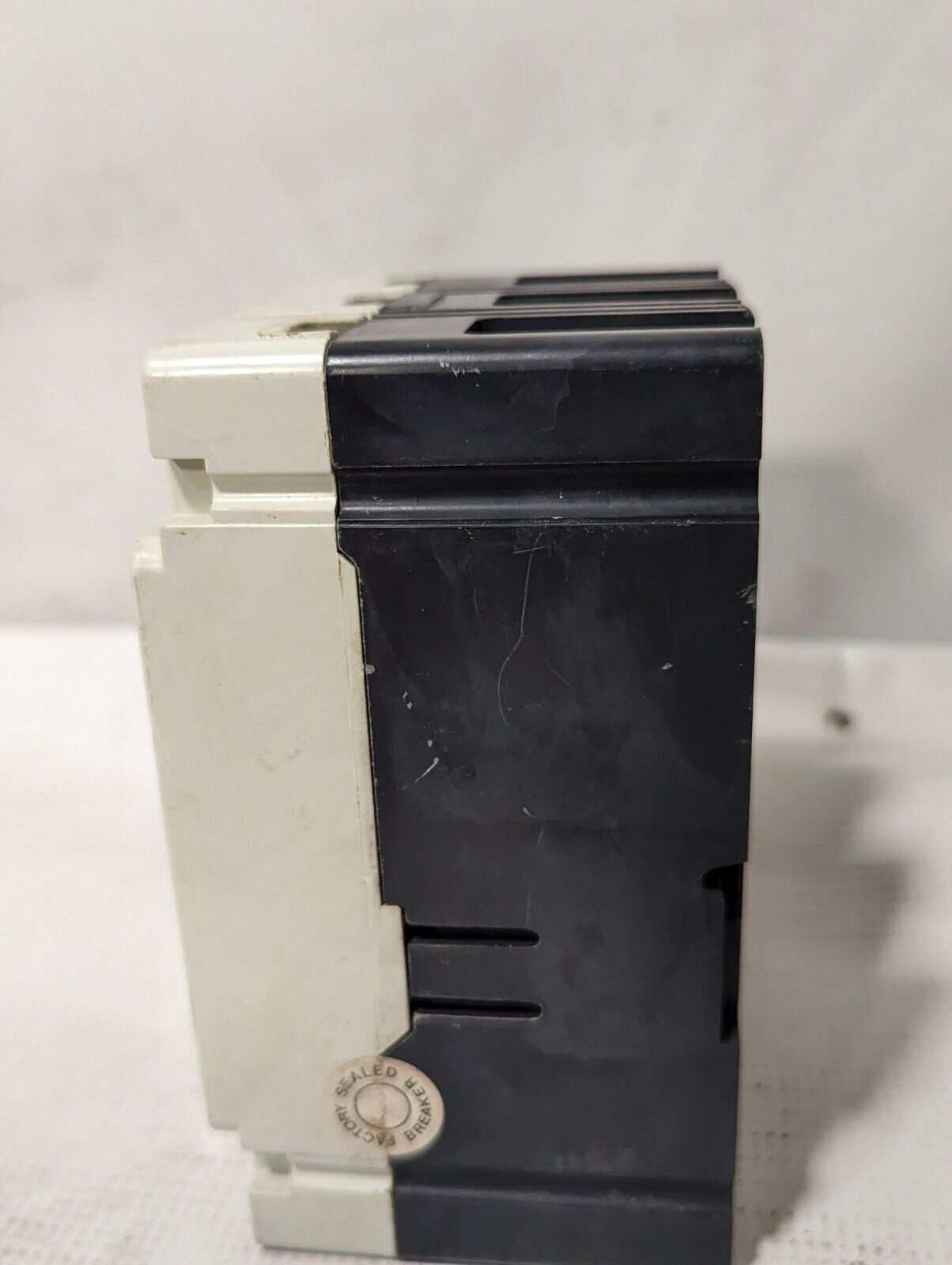 Cutler-Hammer, Westinghouse HMCP003A0C, style 6638C14G03 circuit protector, 3A,