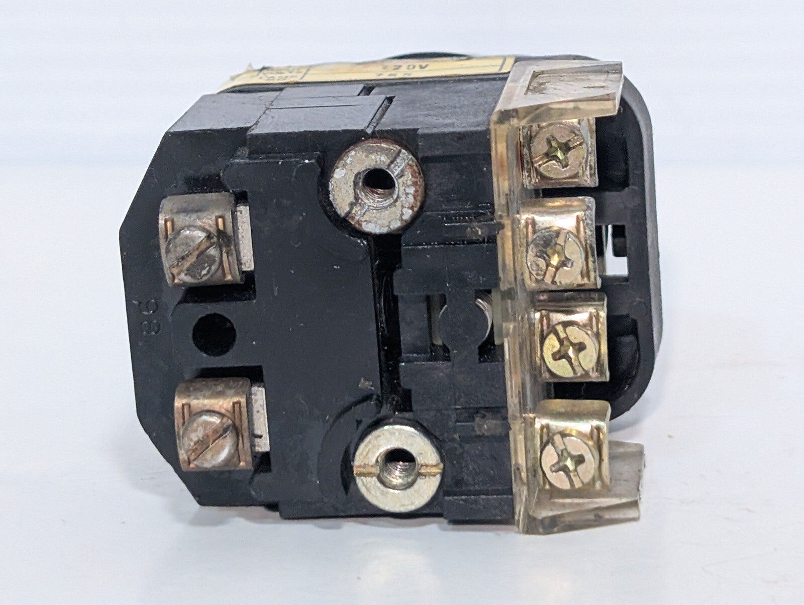 Allen Bradley 800T-PA16 Illuminated Push Button, 120V, Heavy Duty, Lamp Type 755