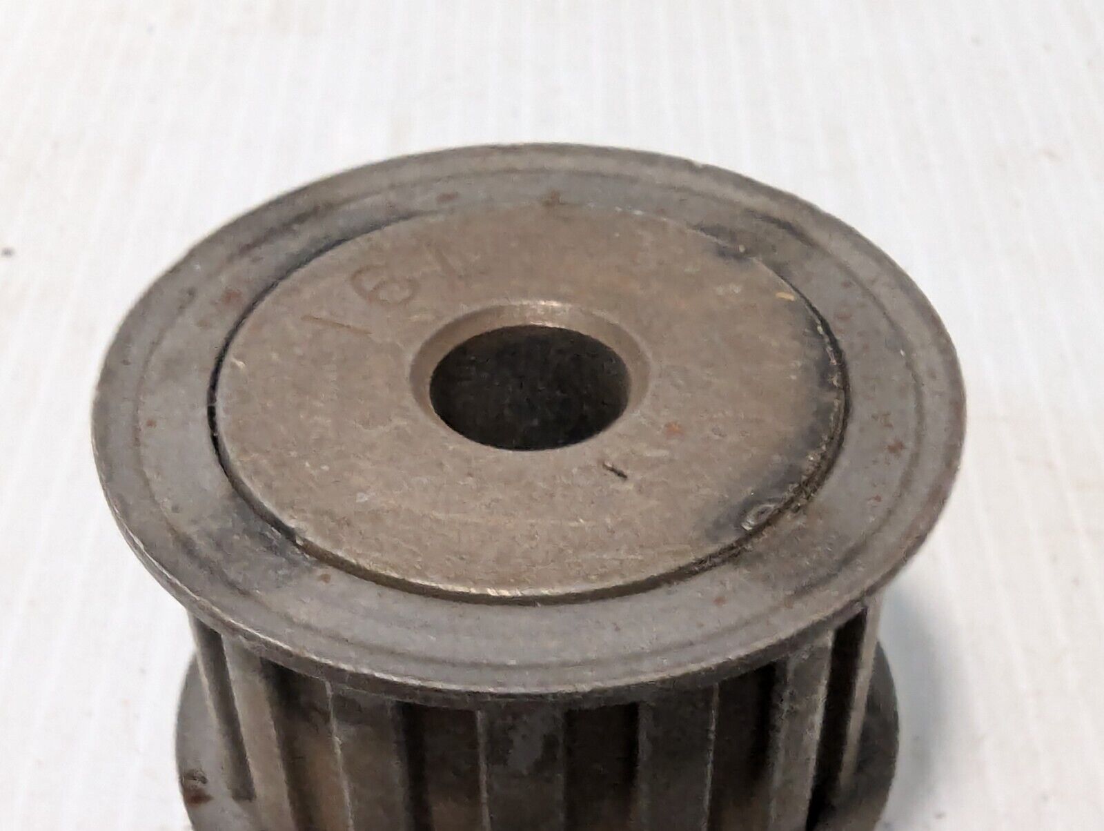 Unbranded 16L 16-Tooth 1/2" Bore 1" Belt Timing Pulley - Free Shipping