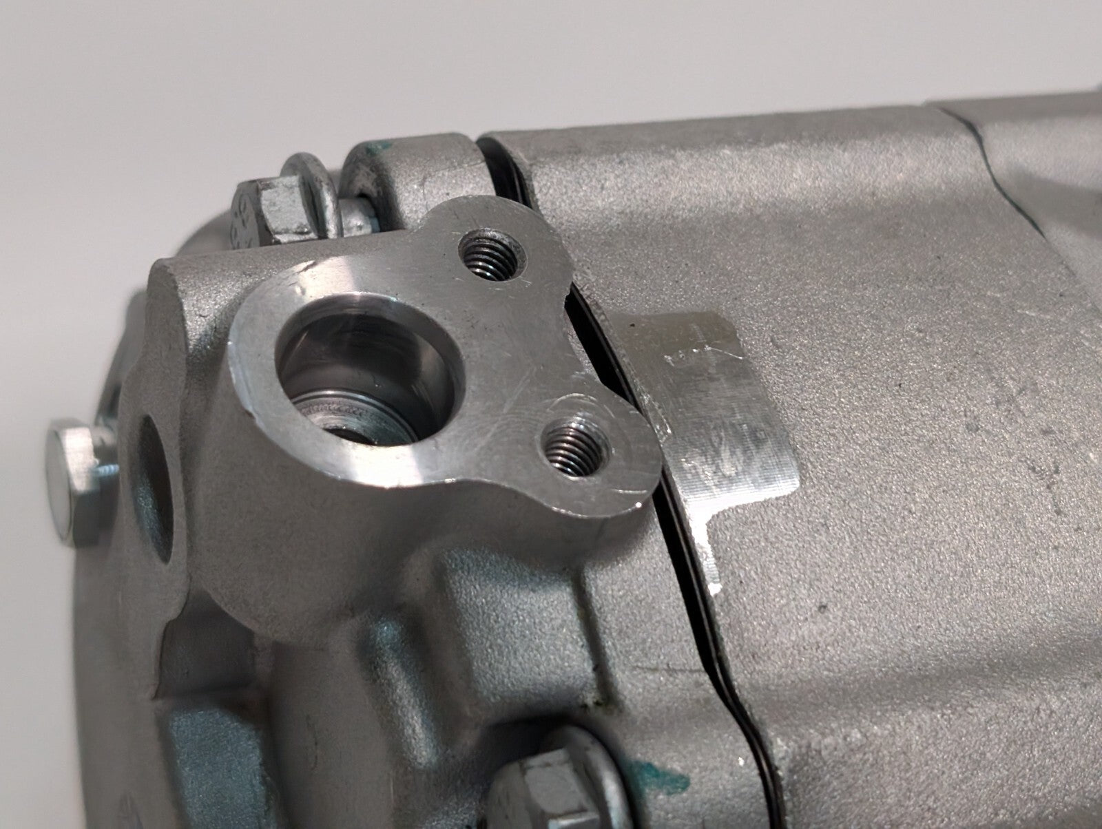 Songz SZB66-H2Y Electric Air Conditioning Compressor, 1000-6000rpm, R134A