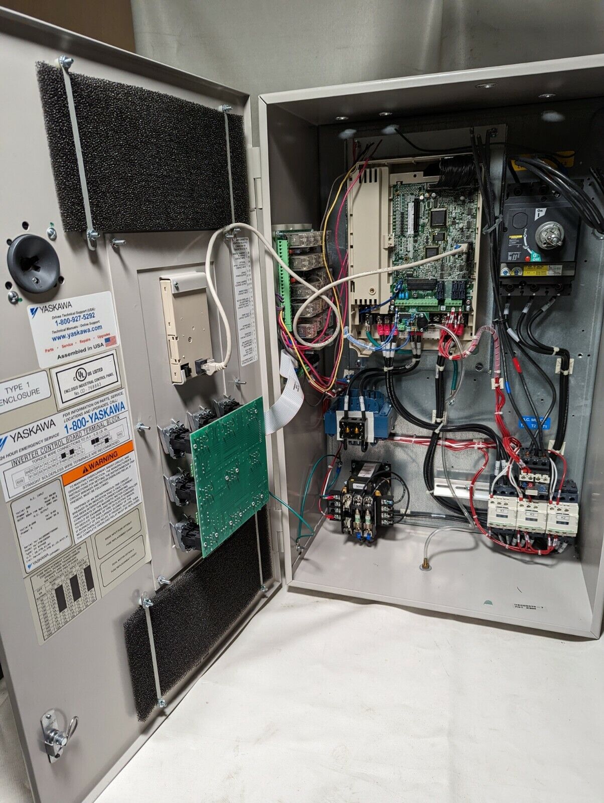 Yaskawa P7B drive with bypass, P7BVD030X, output 0-208V, 0-60Hz, 30.8A, 3 phase