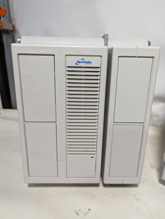 Spacelabs Medical Datex-Ohmeda 90387 with 90499 module rack for patient monitors