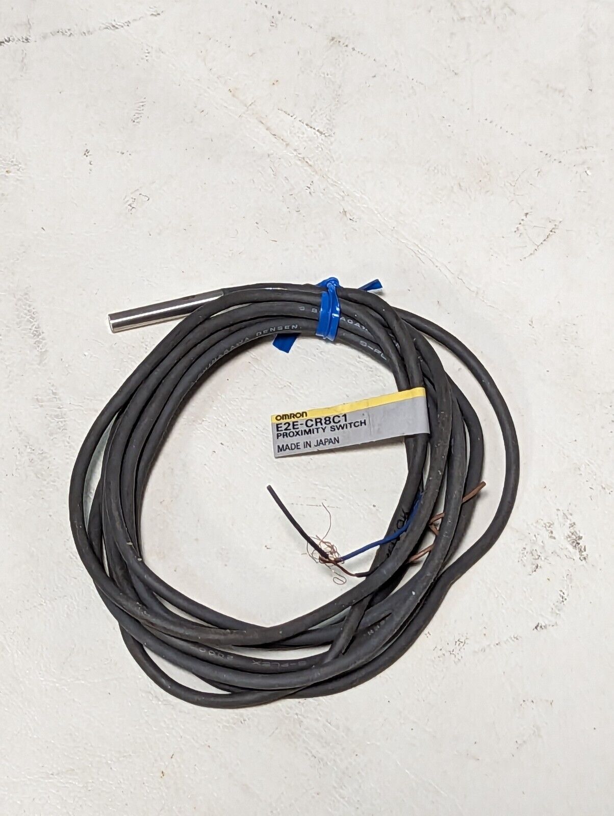 omron E2E-CR8C1 proximity switch