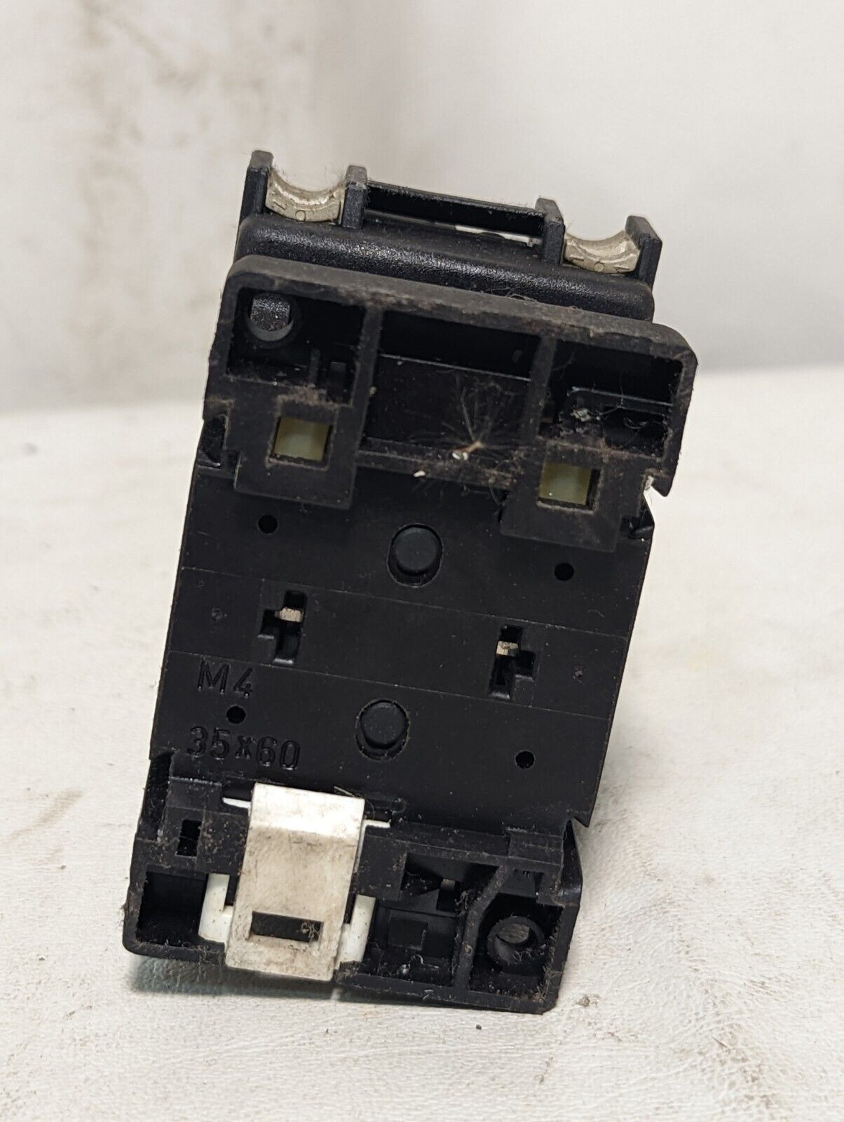 Klockner Moeller DIL00M / DILOOM Relay, 115V Coil, 20A