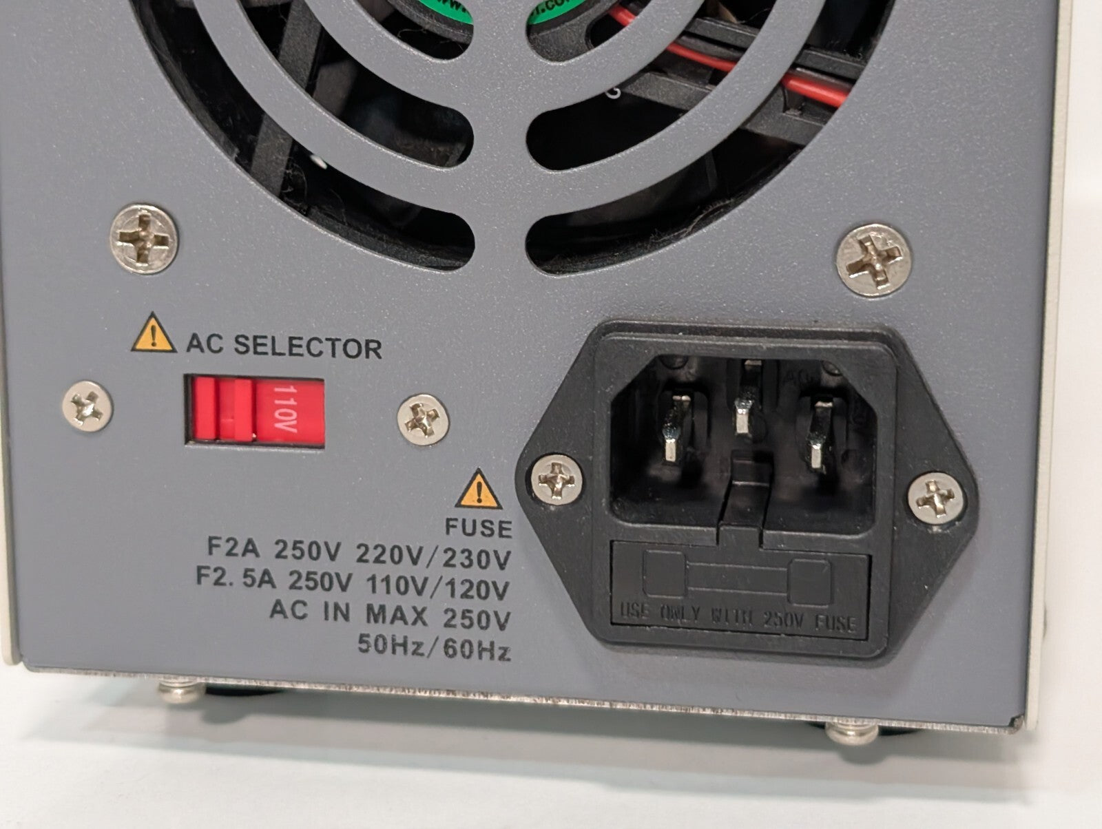 Uni-T UTP3313TFL-II DC Regulated Adjustable Power Supply