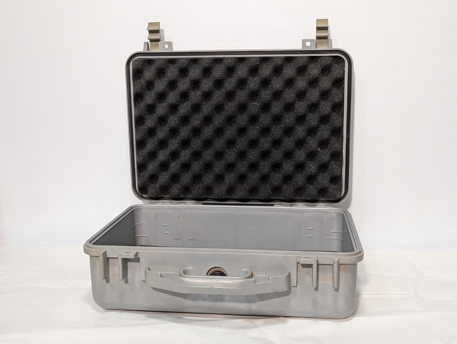 Used Pelican Protective Equipment Case w/ Foam 17" x 11-5/8" x 5-1/2" as shown
