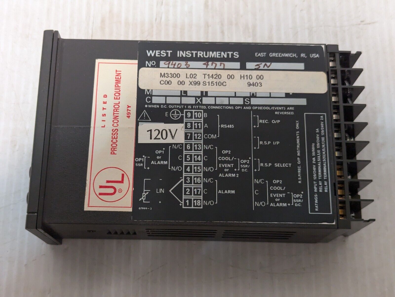 West M3300 L02 T1420 00 H10 Temperature Controller - Free Shipping+Returns