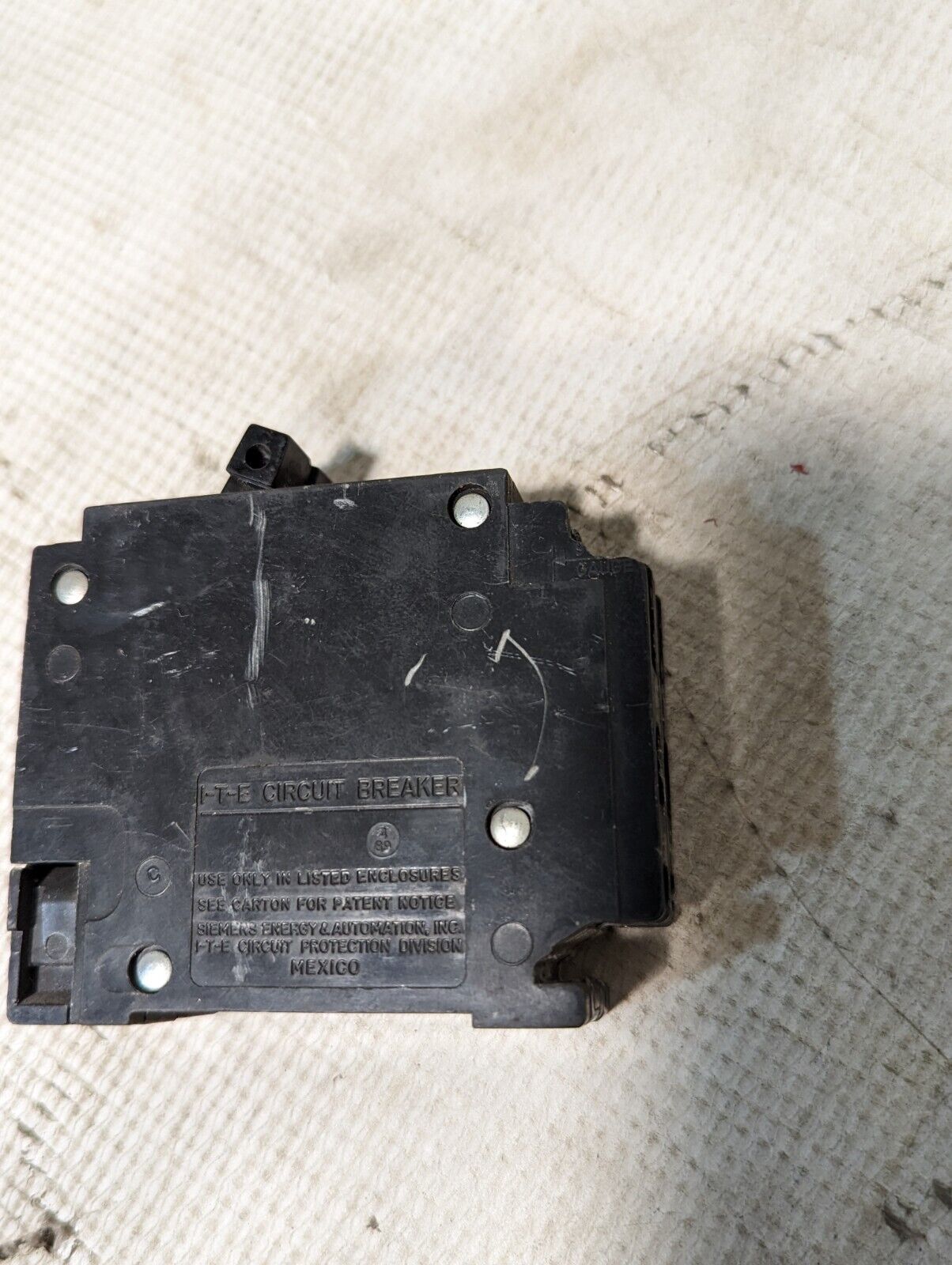Siemens (ITE) Q2020 Circuit Breaker, Tandem, 2-Pole, 20a, 120vac, Type QT