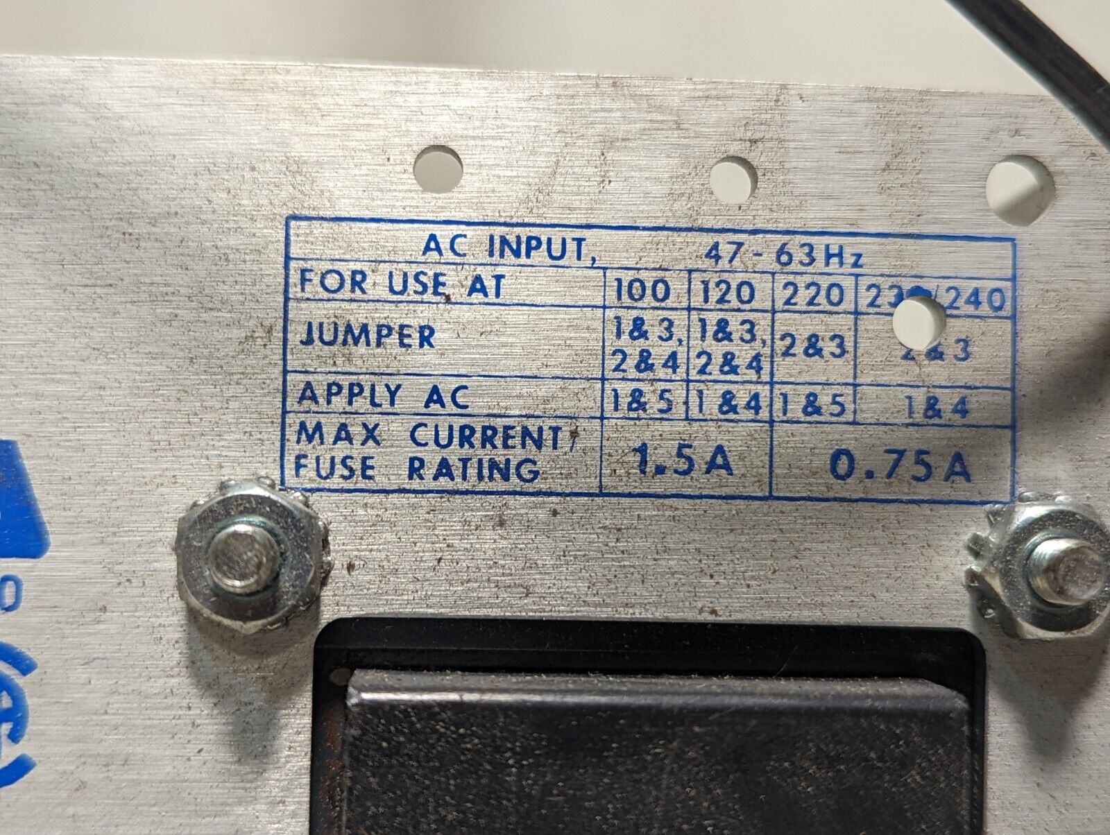 International Power IHC24-2.4 Power Supply AC 100-240 In, Output 24VDC, 2.4A