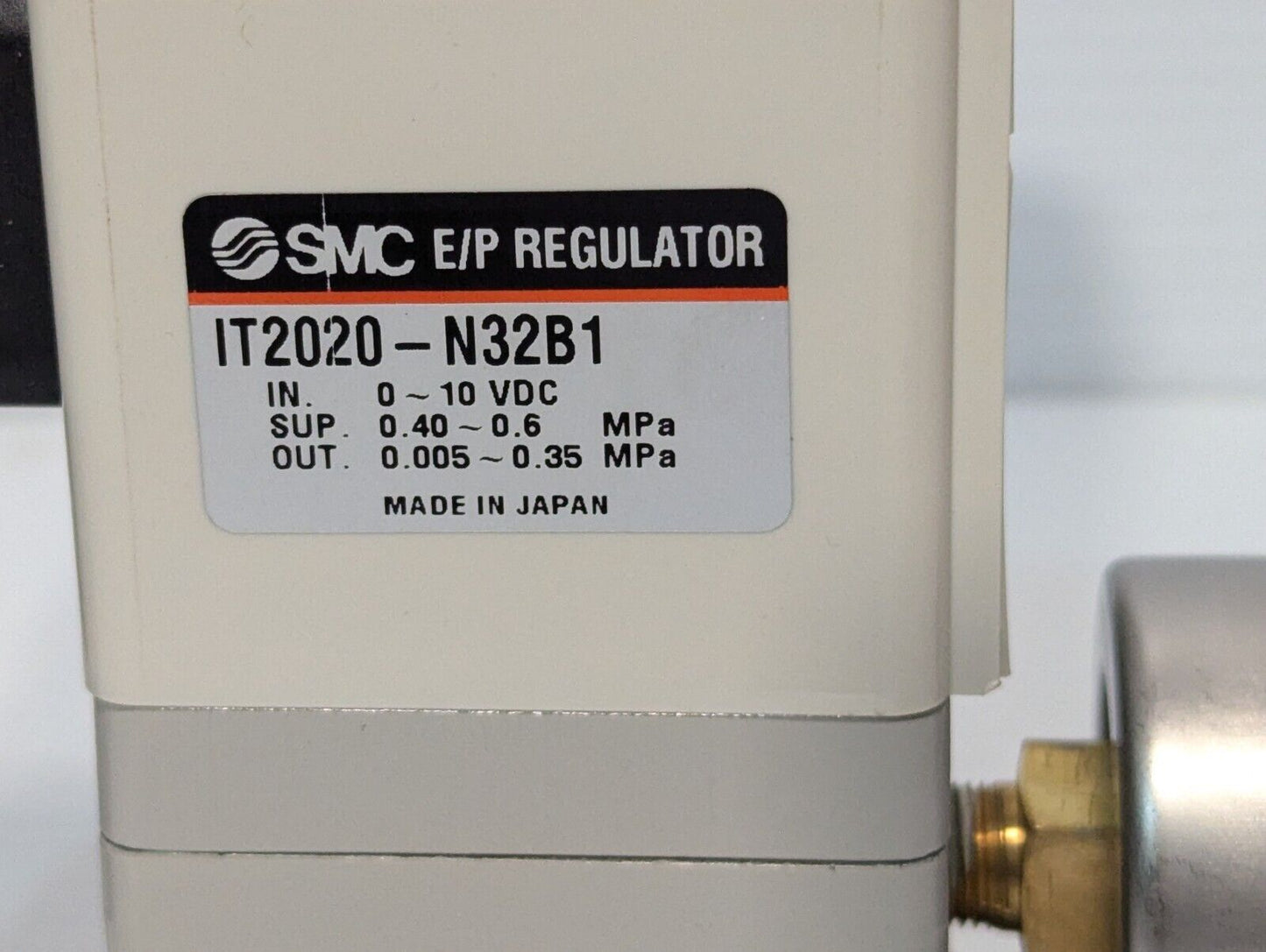SMC IT2020-N32B1  Electro-Pneumatic Regulator