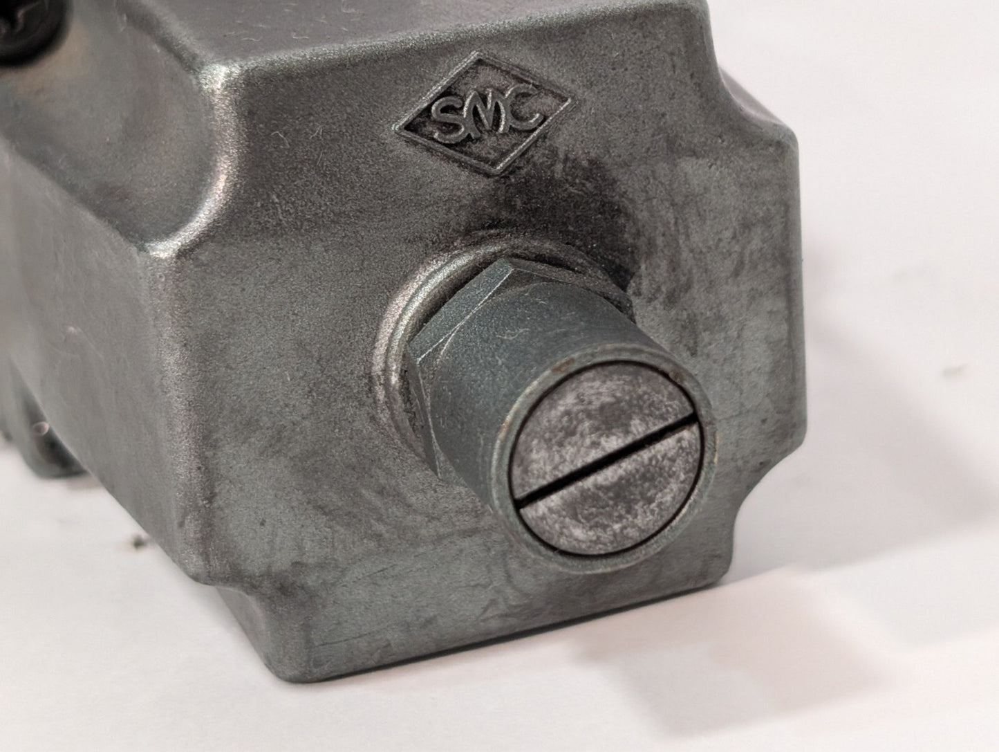 SMC NVS 4134-0009D Directional Air-Operated Solenoid Valve