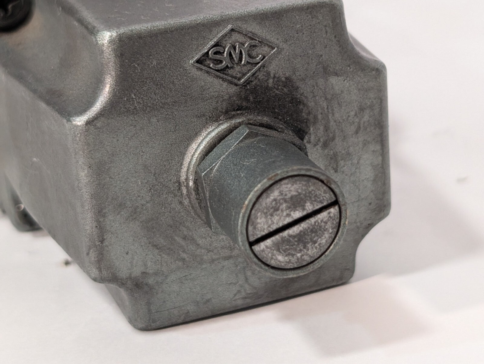 SMC NVS 4134-0009D Directional Air-Operated Solenoid Valve