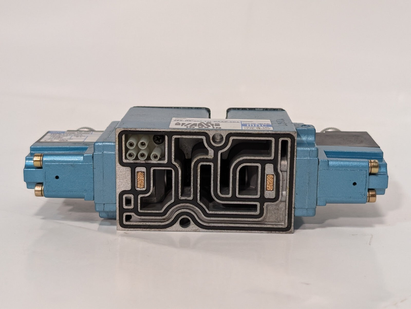 (1) New MAC 82A-DA-000-TM-DAAP-3DA Solenoid Valve